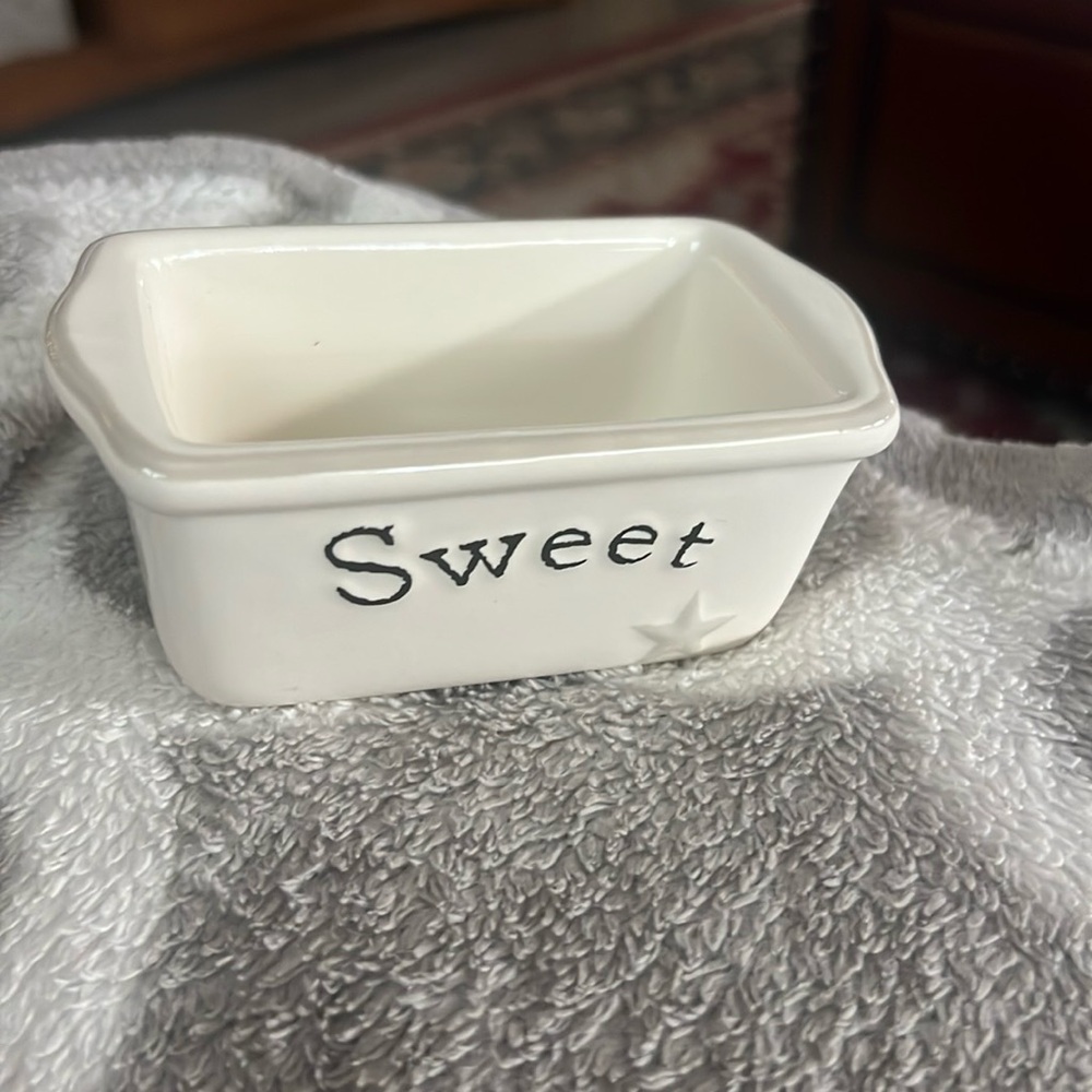 Sugar packet holder